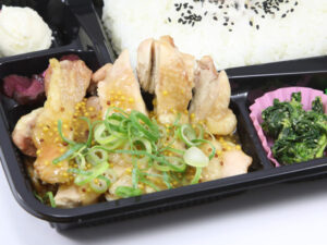 ごはん屋【夏の限定メニュー・7月限定メニュー・グリルチキン弁当（ハニーマスタード）】